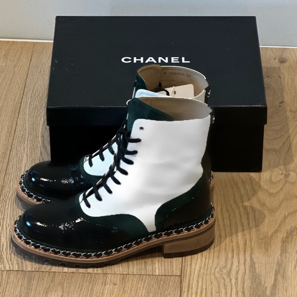 CHANEL SALZBURG 2015 Suede Patent Calfskin Boots Shoes - Size 39 - Picture 3 of 9